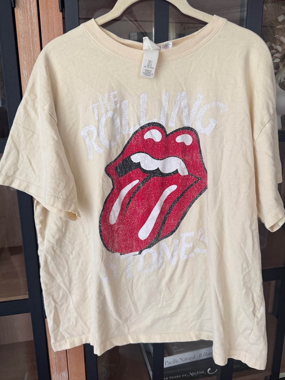 H&M The Rolling Stones tee band graphic t-shirt crewneck short sleeve butter